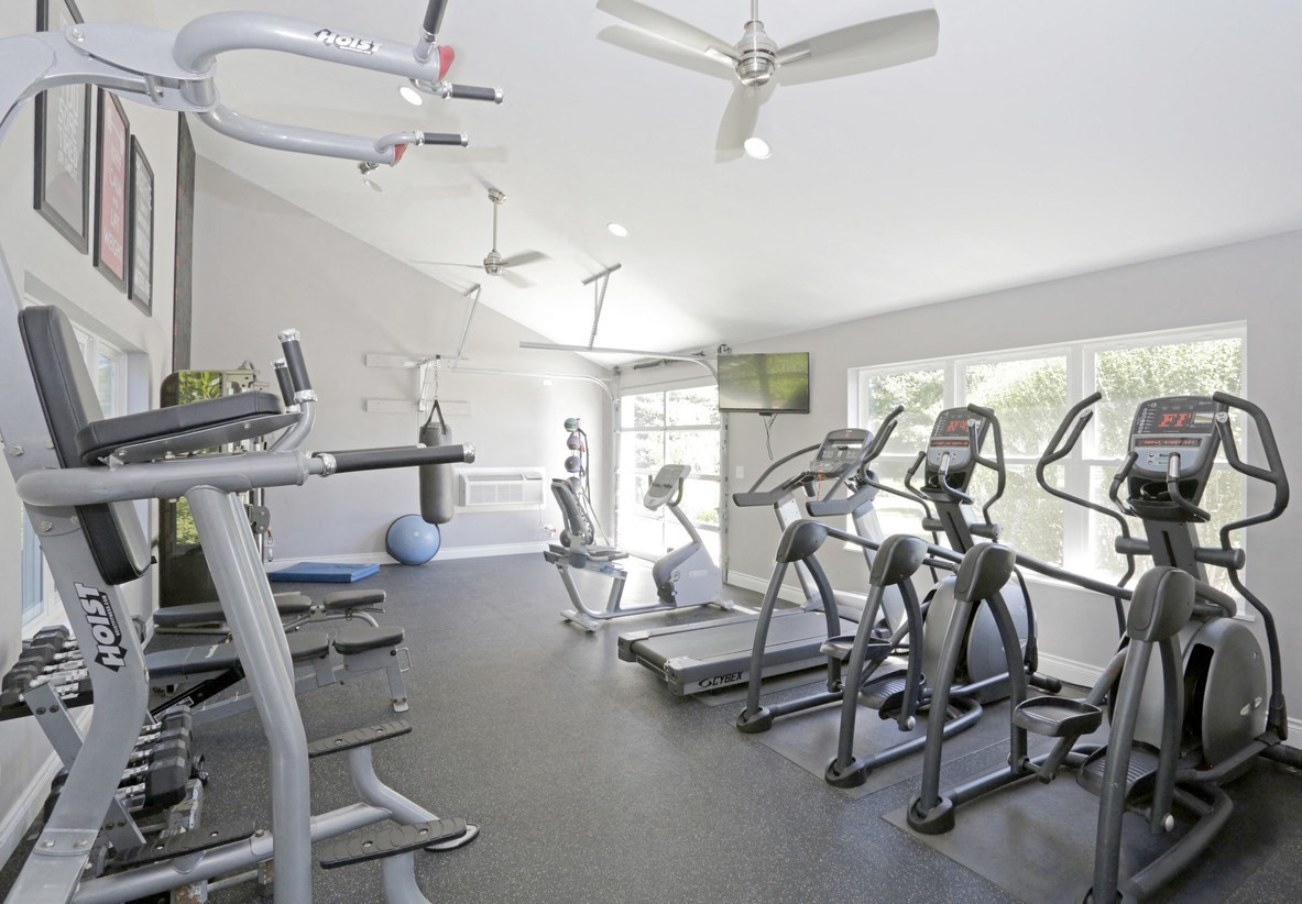 Skyridge Club Apartments